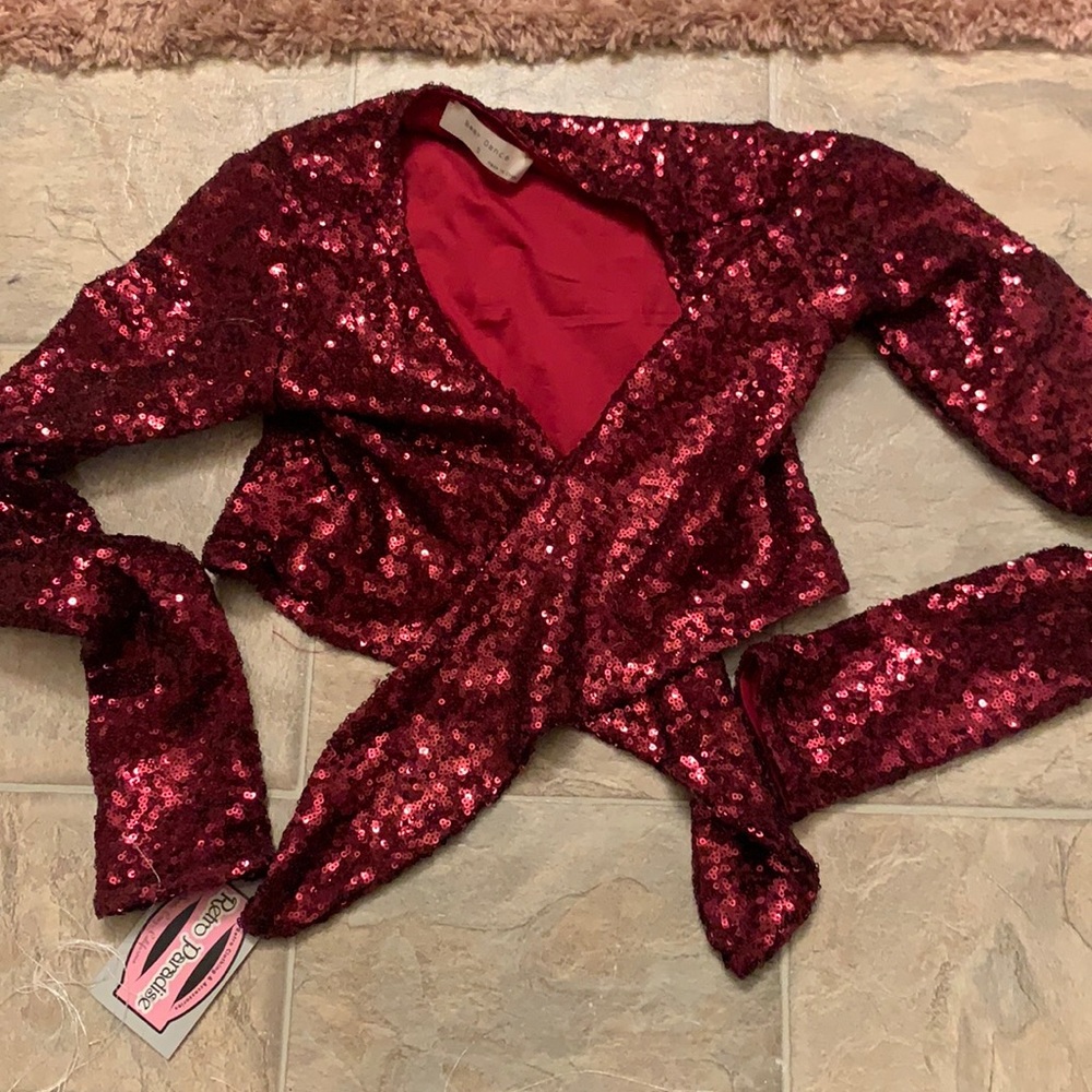 Sequin red long sleeve crop top